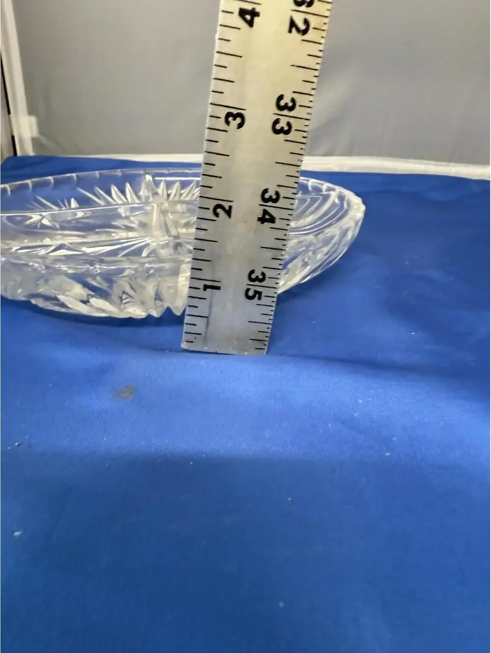 4 Divided Sections Nut/Candy/Relish Dish-7.75” diam Pinwheel Pattern Crystal